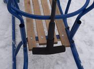 Grajewo ogłoszenia: Jest nareszcie prawdziwa zima więc mam prawie nowe metalowe sanki... - zdjęcie