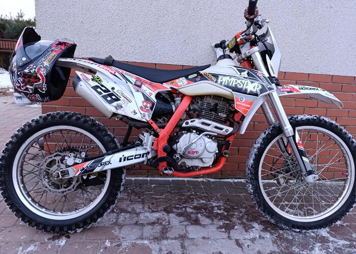 Grajewo ogłoszenia: Mam ciekawe Moto, ceny są do negocjacji.
Mało użytkowane....