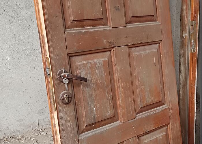Grajewo ogłoszenia: Sprzedam stare drewniane drzwi wejściowe z futryną do renowacji...