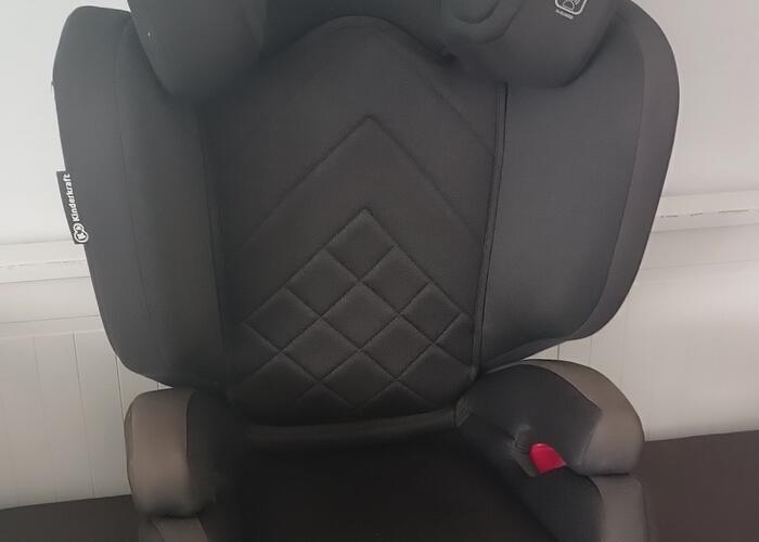Grajewo ogłoszenia: Sprzedam fotelik Kinder Kraft  15-36 kg z isofix w bardzo dobrym...