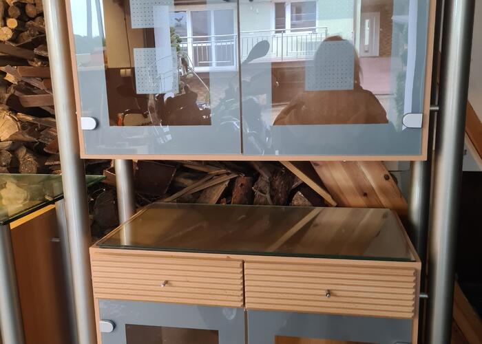 Grajewo ogłoszenia: Sprzedam witryne i komode  Transport w własnym zakresie