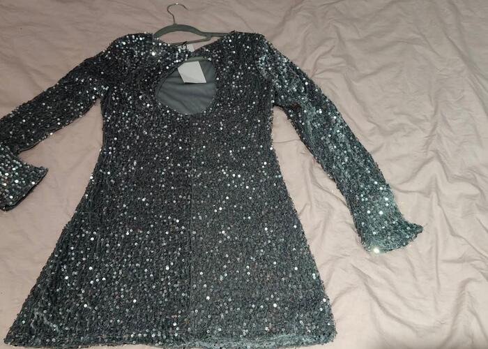 Grajewo ogłoszenia: Nowa sukienka rozm M idealna na sylwestra. Szara - zdj nie oddaje...
