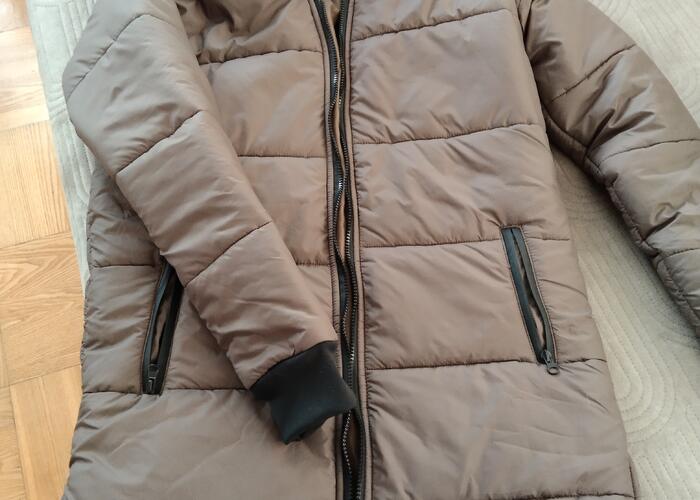 Grajewo ogłoszenia: Sprzedam trzy kurtki,zimowa i dwie wiosenne,rozm. 38/40.Zimowa jest...