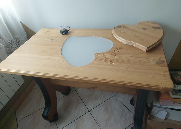 Grajewo ogłoszenia: Sprzedam ozdobny zabytkowy stół oraz stolik kawowy 
Stół...